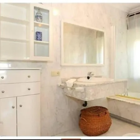 Barral Apartment *